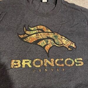 Denver Broncos XL Camo Shirt
